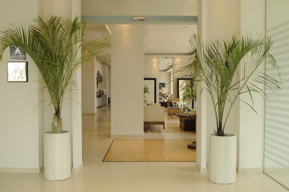 E Hotel Spa and Resort 3 E Hotel Spa and Resort 3
