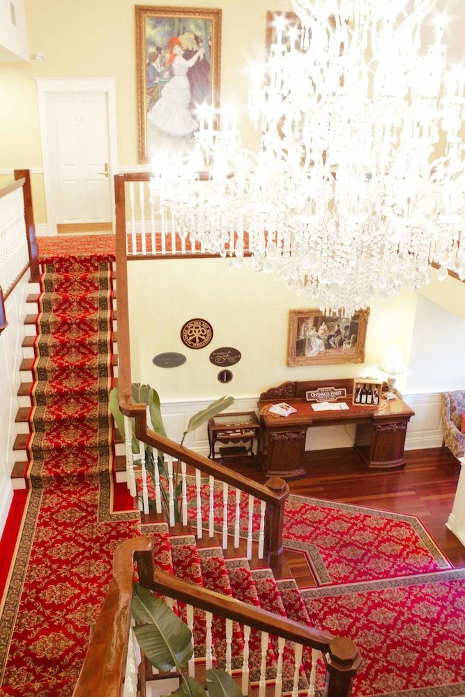 Riverbend Inn and Vineyard 2