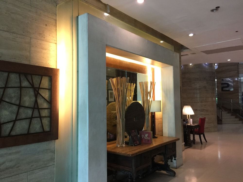 Crown Regency Hotel and Towers Cebu 3 Crown Regency Hotel and Towers Cebu 3