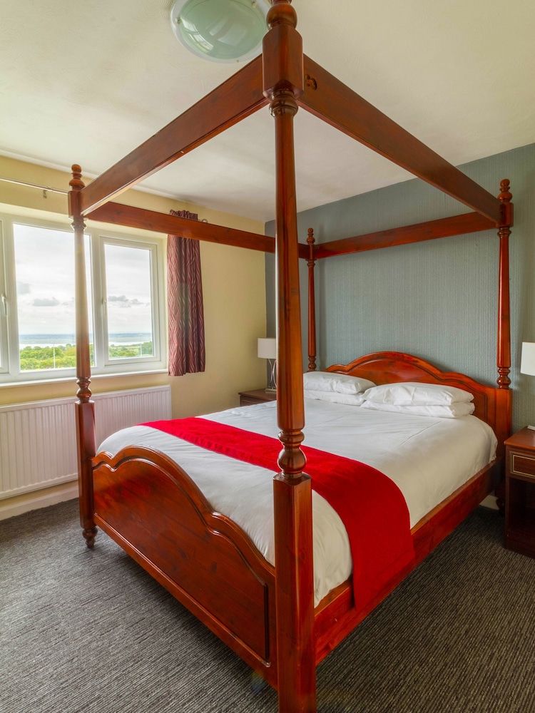 Springfield Hotel & Health Club 2