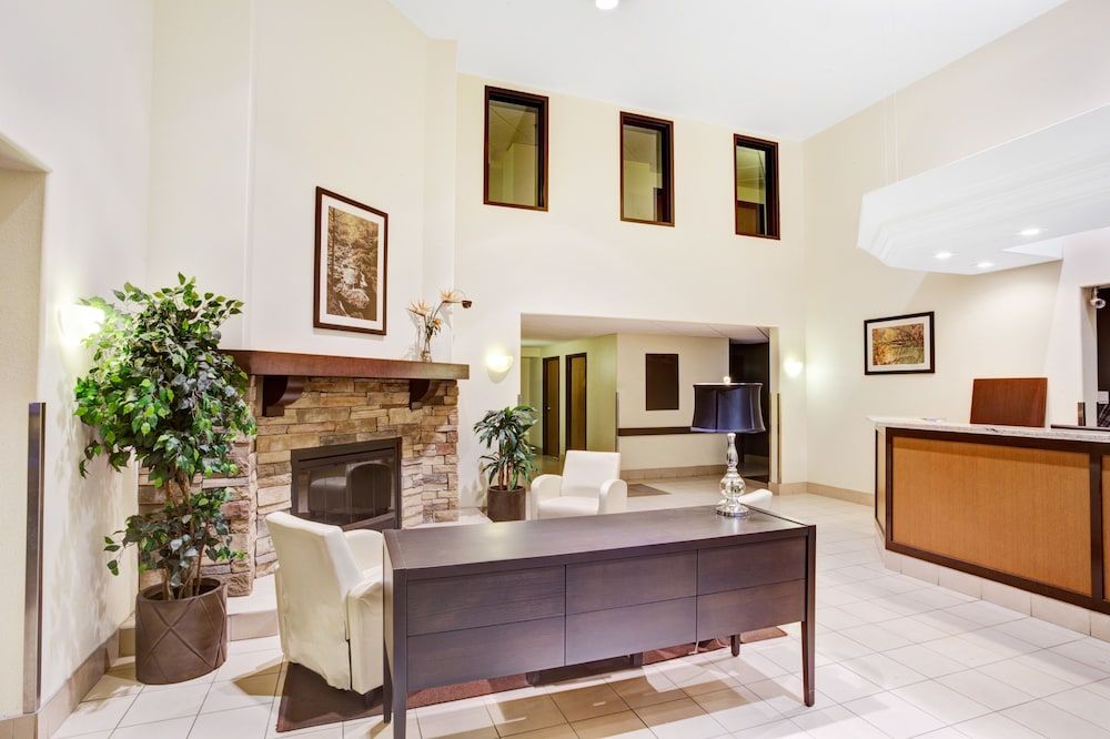 Super 8 by Wyndham St-Jerome 2