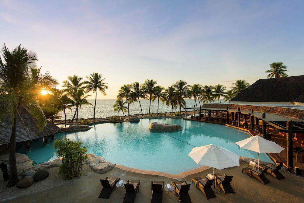 DoubleTree Resort by Hilton Hotel Fiji - Sonaisali Island