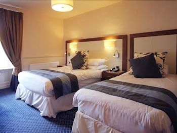 Newby Bridge Hotel 2