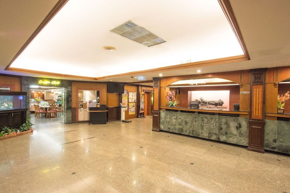 Centara Life Hotel Bangkok Phra Nakhon 2