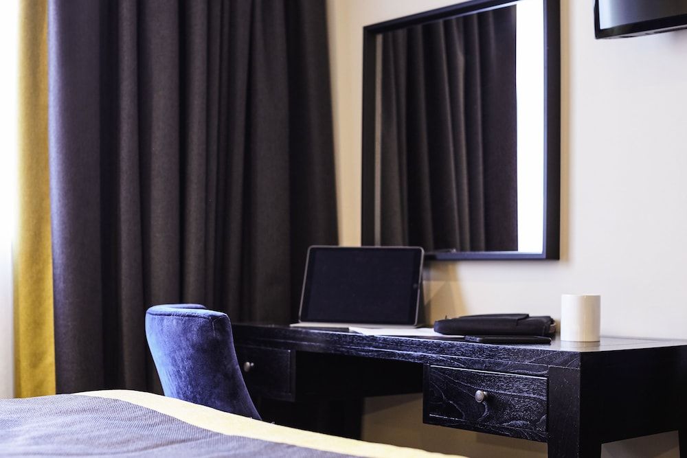 Mercure Newbury West Grange Hotel 2