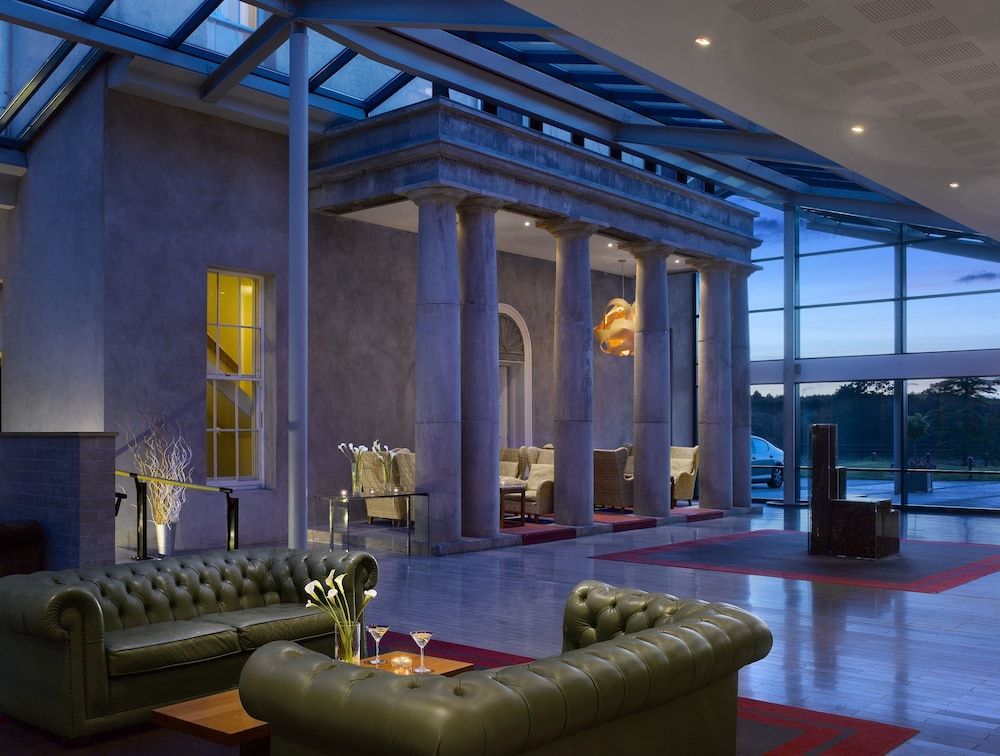 Farnham Estate Hotel 3