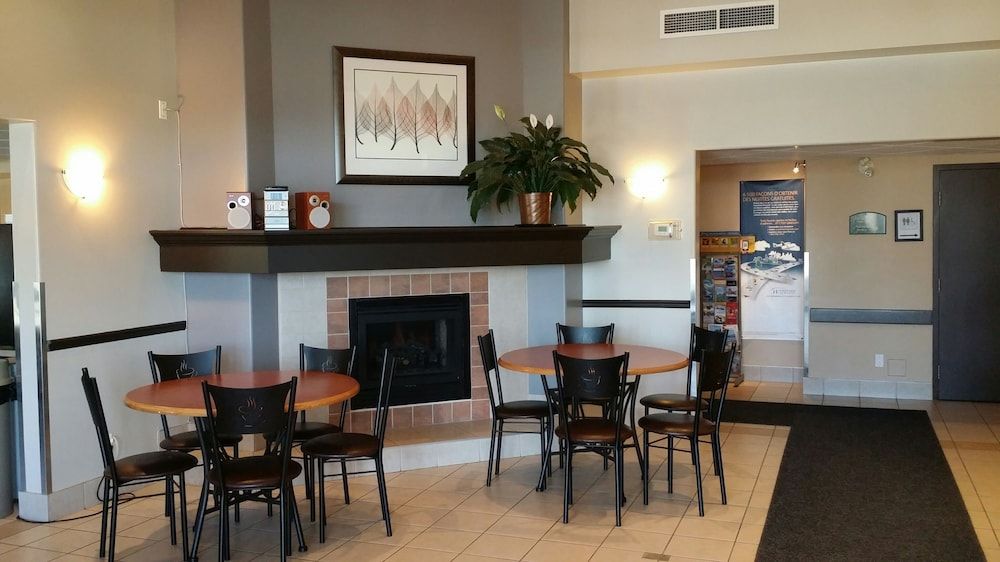 Super 8 by Wyndham Sainte Agathe Des Monts 3