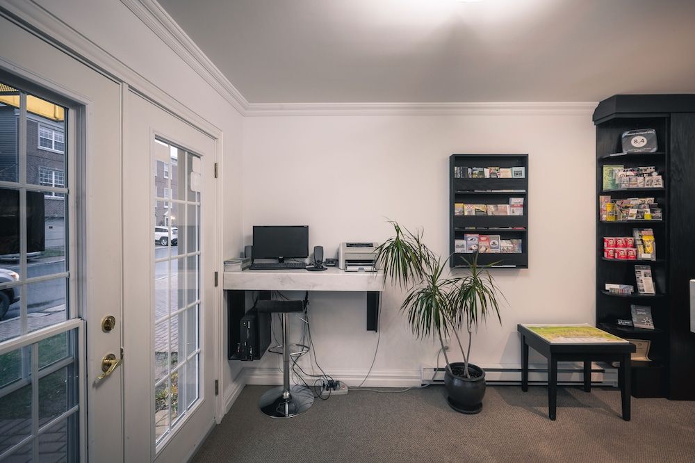 Hometel On Signal Hill 2