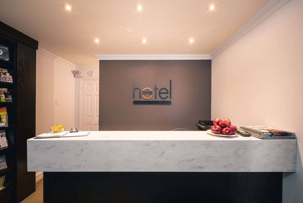 Hometel On Signal Hill 3