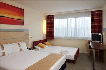 Holiday Inn Express Norwich 3