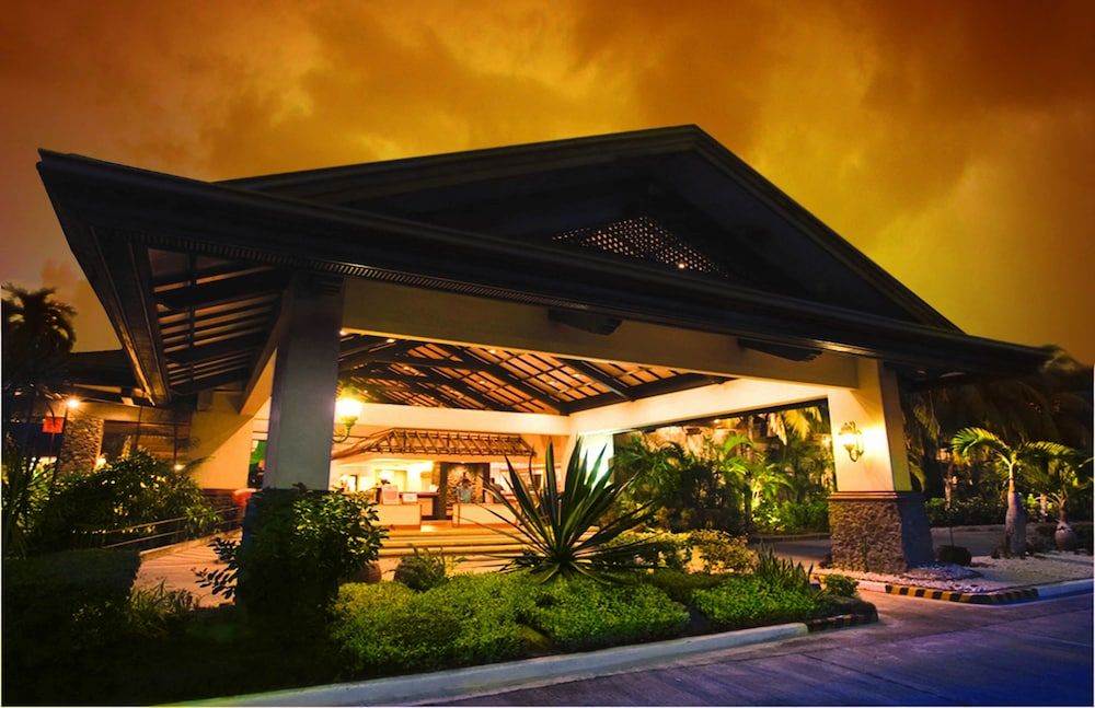 Waterfront Insular Hotel Davao 1