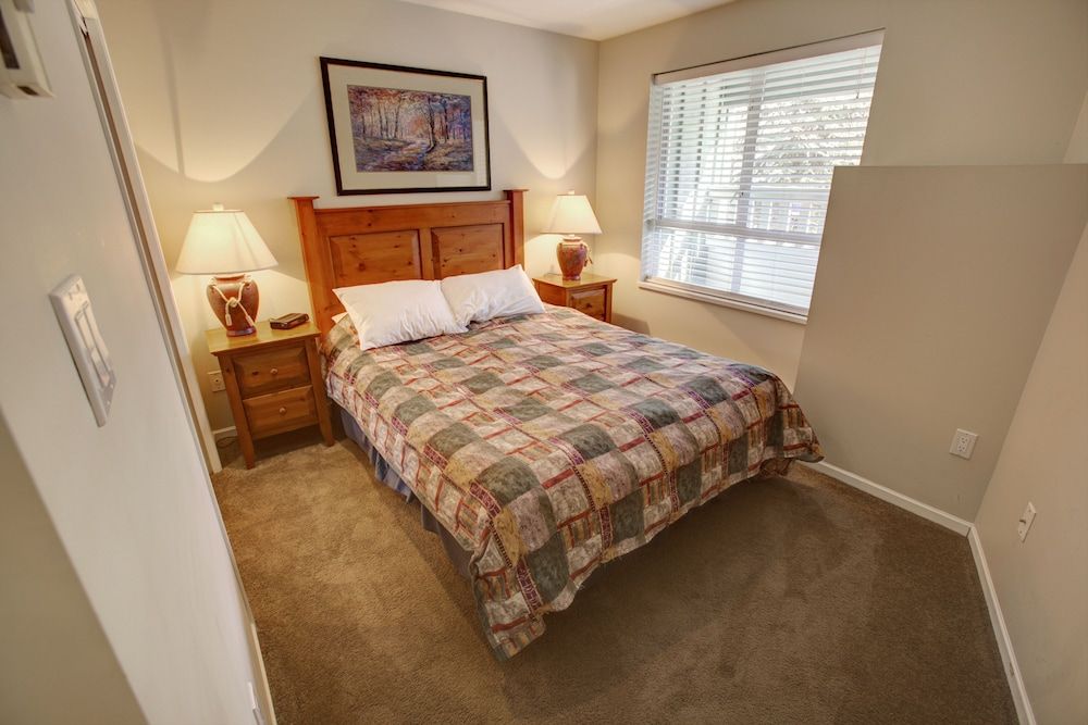 ResortQuest at The Town Plaza Suites 3