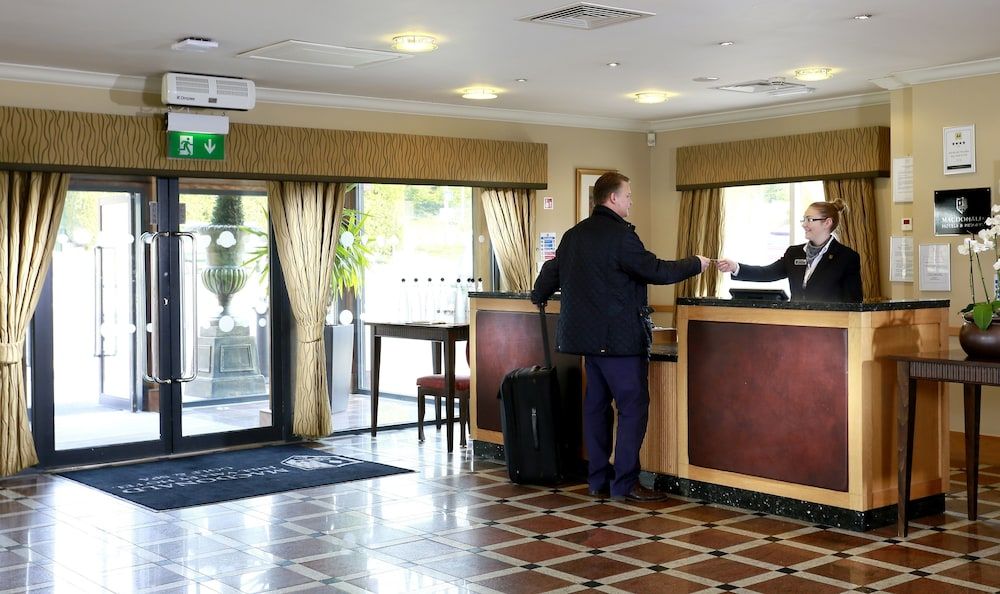 Macdonald Hill Valley Hotel, Golf and Spa 2