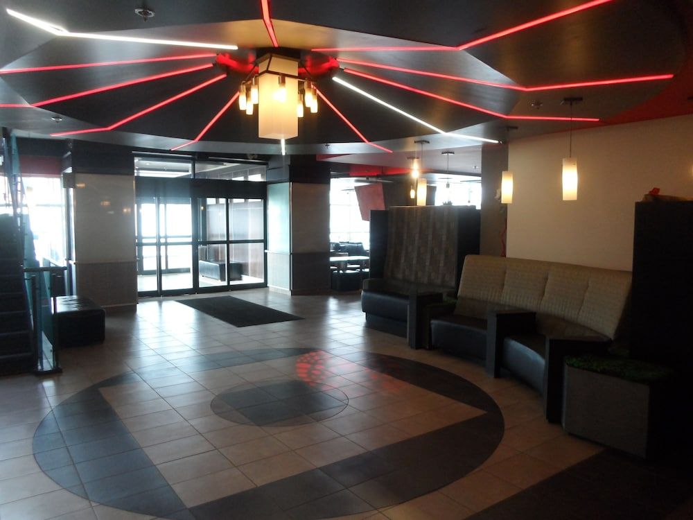 Grand Times Hotel Quebec City Airport 2