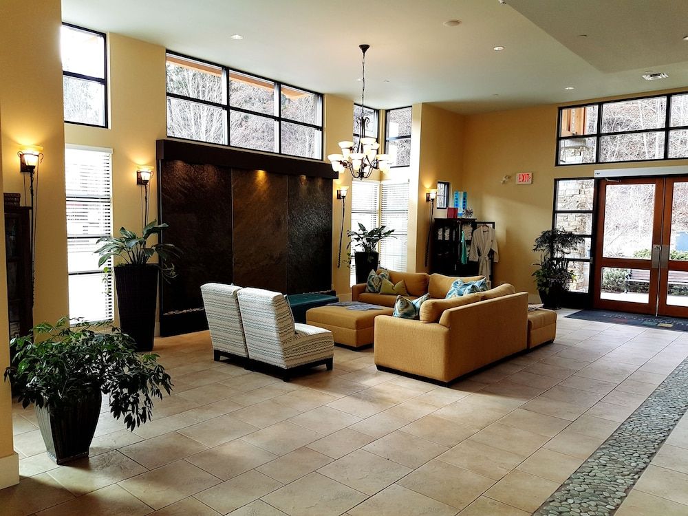 Summerland Waterfront Resort & Spa 2