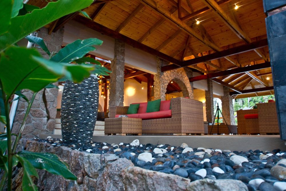 Coco de Mer Hotel and Black Parrot Suites 3 Coco de Mer Hotel and Black Parrot Suites 3