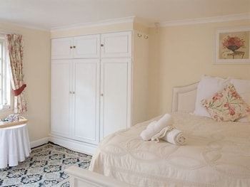 Bickleigh Castle Hotel - Castle 2