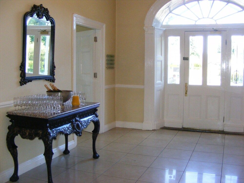 Athenaeum House Hotel 2