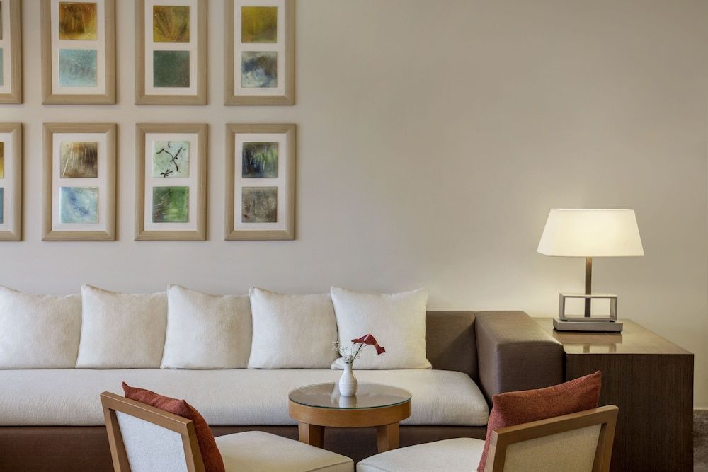 Lara Barut Collection 3