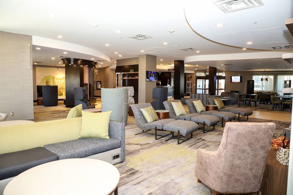 Courtyard by Marriott Toronto Brampton 1