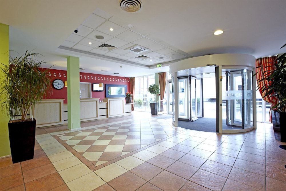 Hotel Campanile Leicester 2