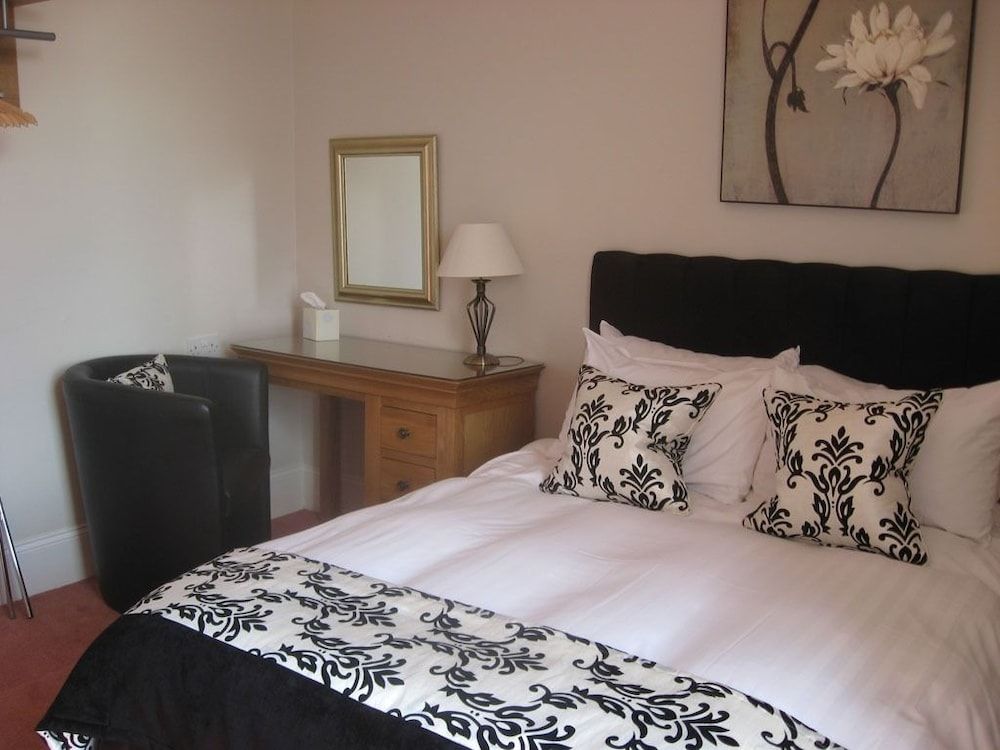Shaftesbury Lodge - Adults Only 2