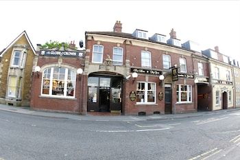 The Globe and Crown