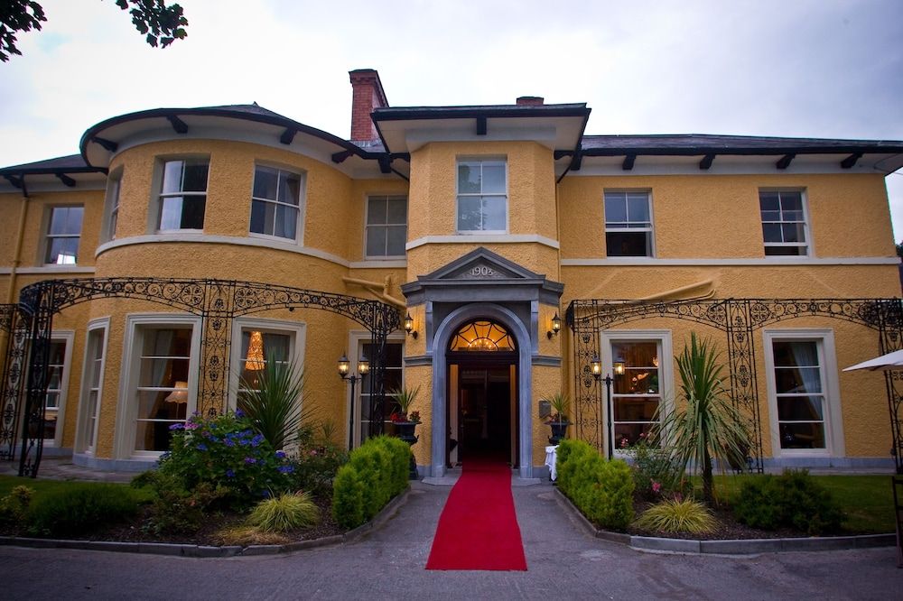 Cork's Vienna Woods Hotel and Villas 4 estrellas en Cork