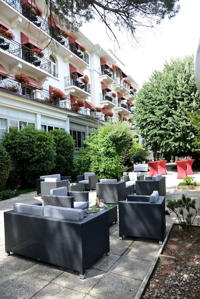 Carlton Lausanne SA 1