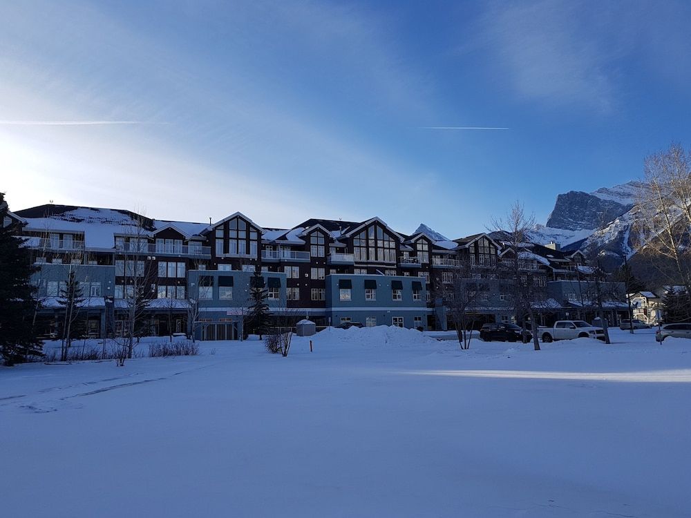 Sunset Resorts Canmore and Spa