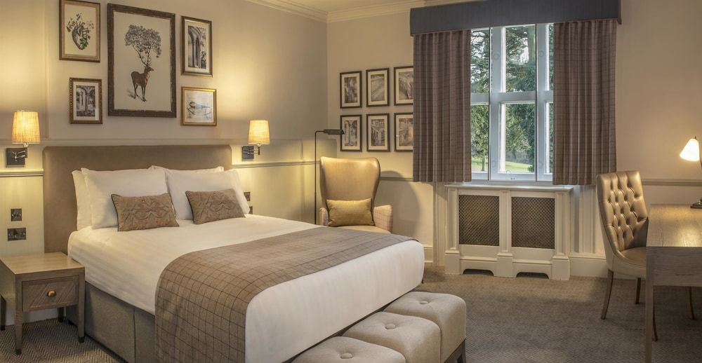 De Vere Latimer Estate 3