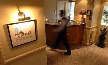 Manor Hotel 2