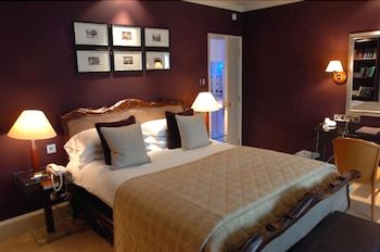 Manor Hotel 3