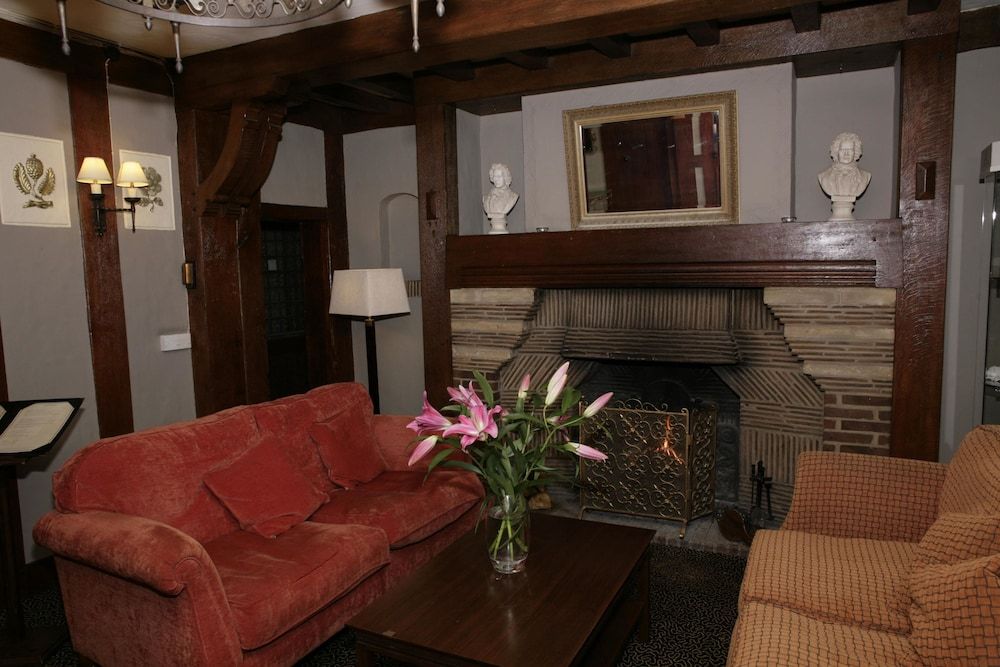 Cisswood House Hotel 2