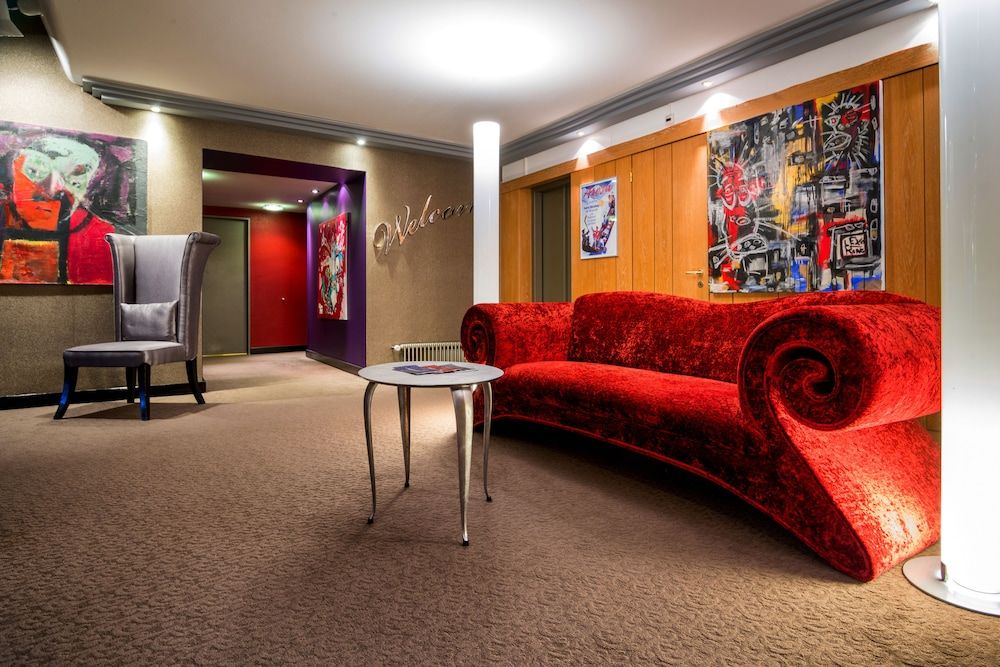 The Excelsior Hotel 2