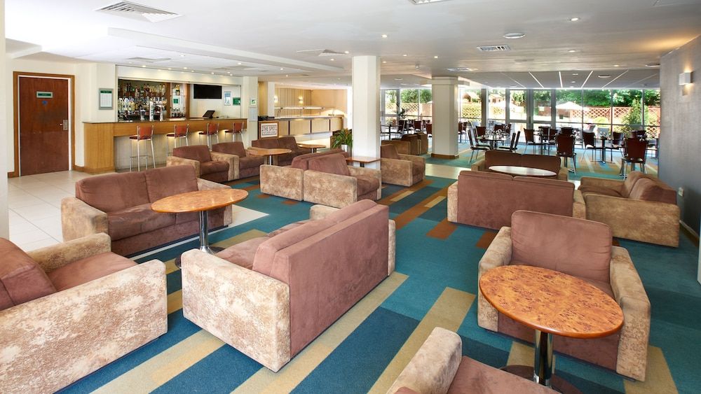 Holiday Inn Bristol Airport 2