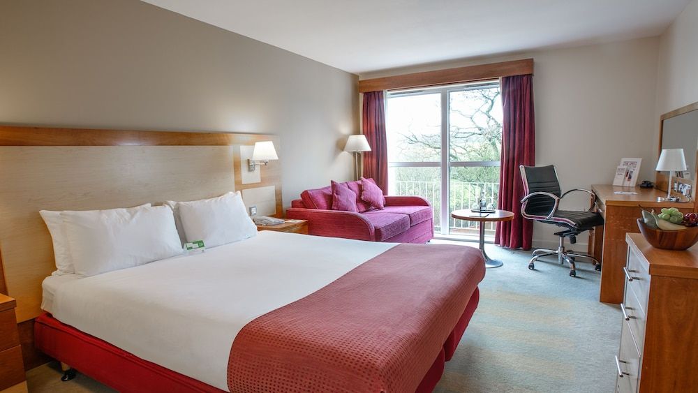 Holiday Inn Bristol Airport 3