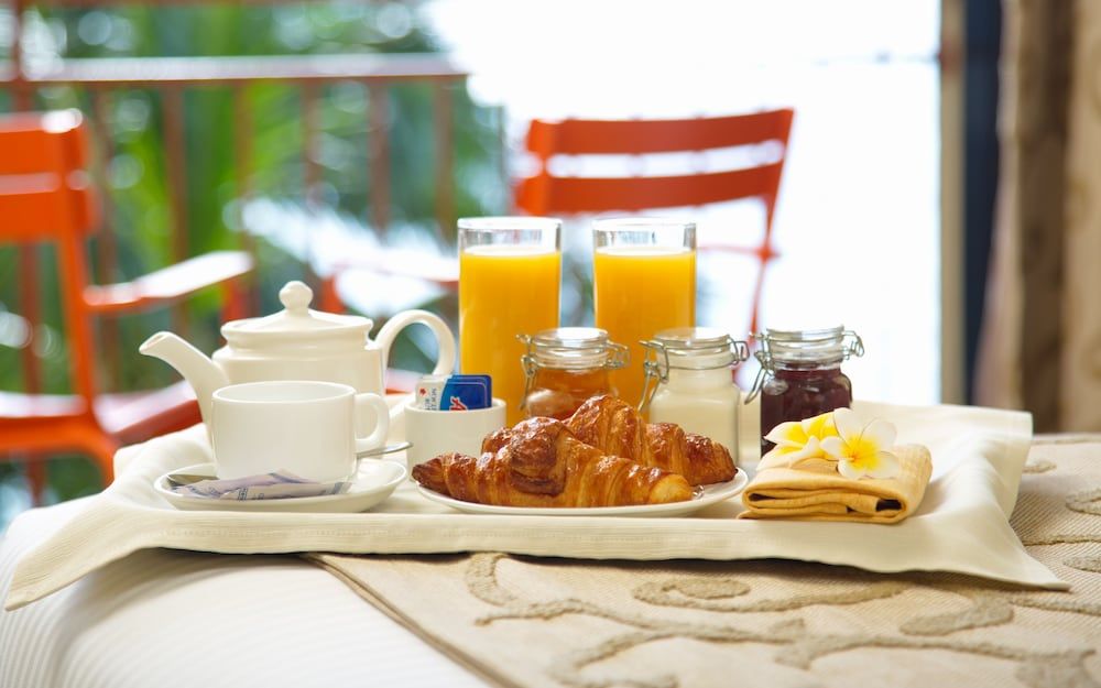 Coral Strand Smart Choice Hotel 3