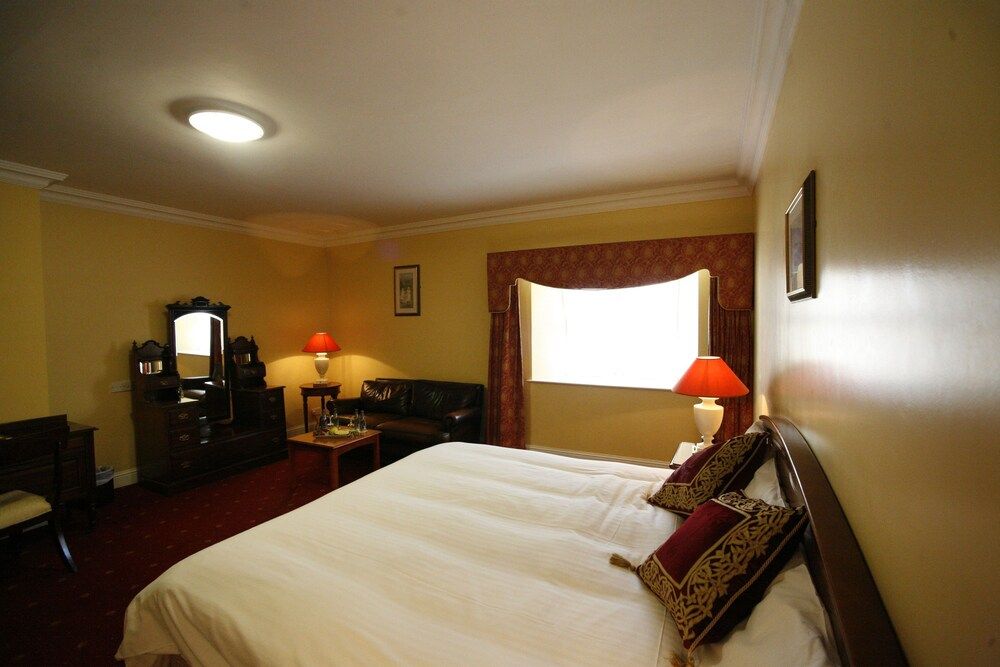 Abbey Court Hotel, Lodges and Spa 3