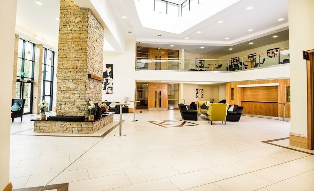 La Mon Hotel And Country Club 2