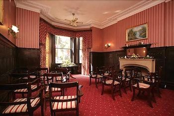 Elstead Hotel 3 Elstead Hotel 3