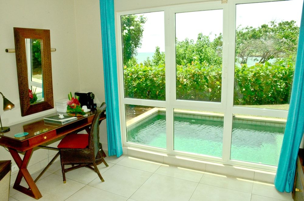 Le Cap Est Lagoon Resort & Spa 3