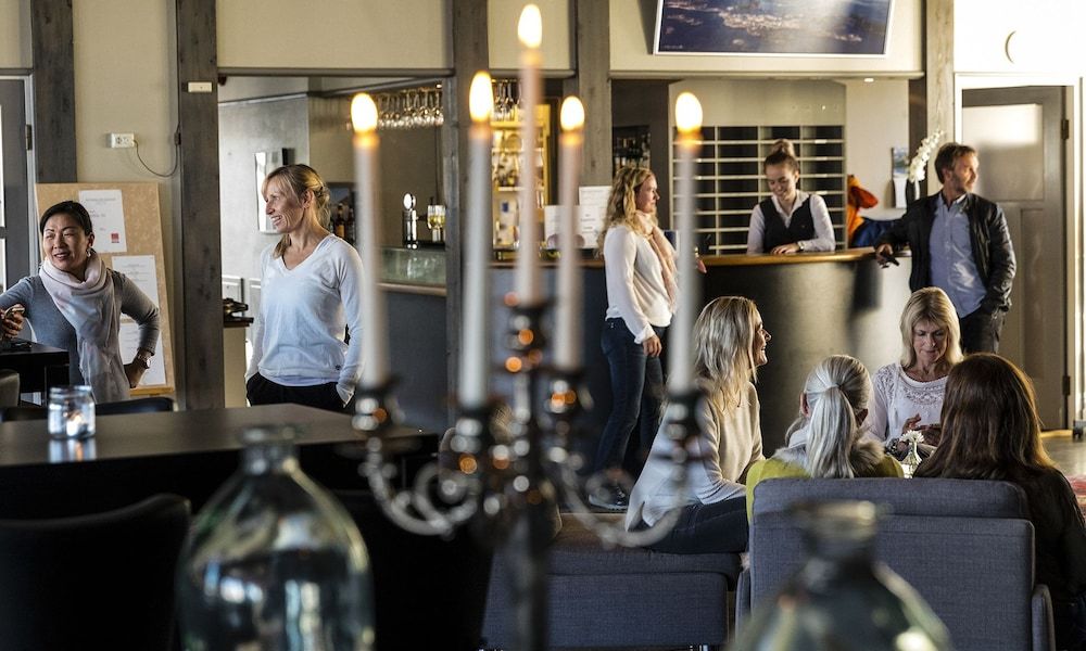 Henningsvær Bryggehotell - by Classic Norway Hotels 2