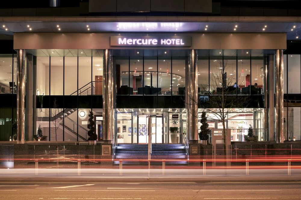 Mercure Cardiff Holland House Hotel & Spa 1