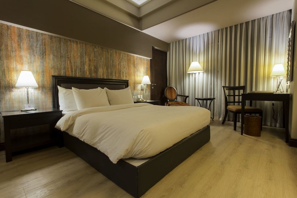 The Bellevue Manila 1