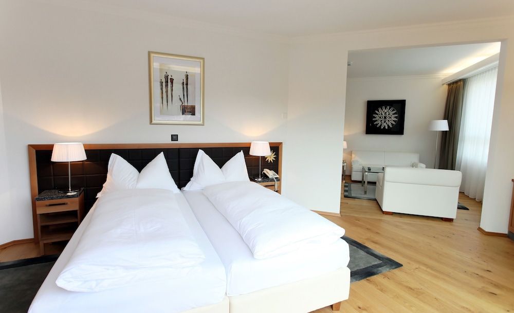 Turmhotel Victoria 1