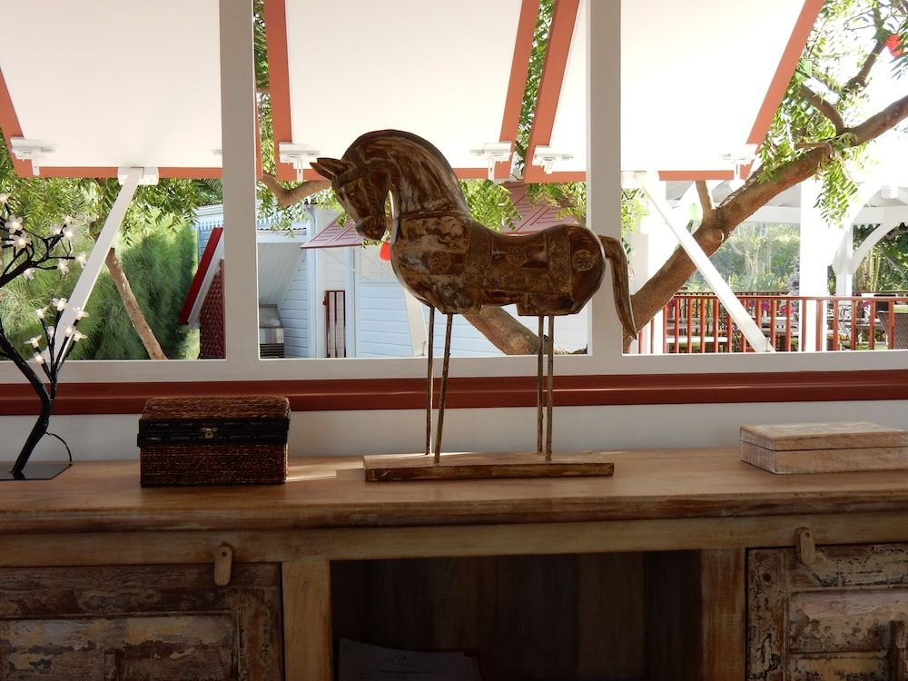 Palm Court at Orient Beach 3