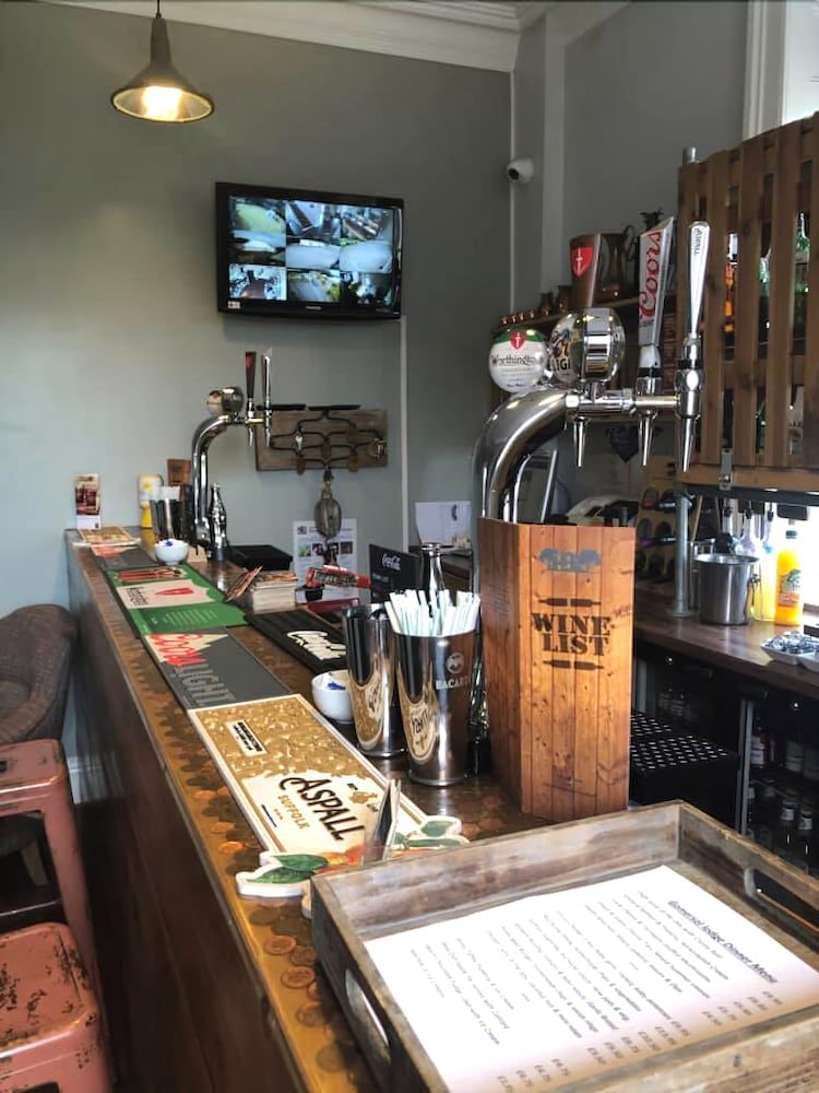 Gomersal Lodge Hotel 2