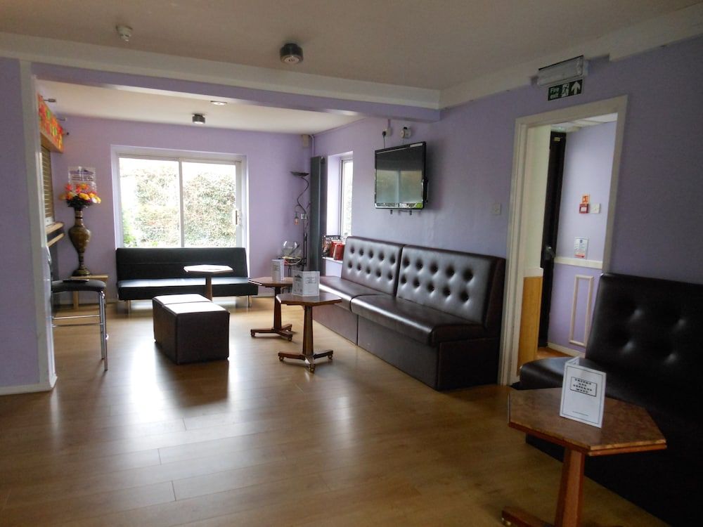 The Gatwick White House Hotel 2