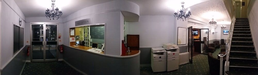 Russell Court Hotel 2